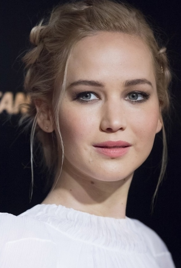 جينيفر لورانس تعالج قلوب جيرانها 