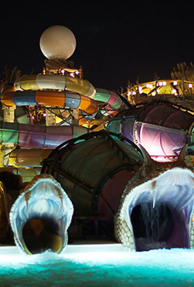 ليلة السيدات تعود لحديقة الالعاب المائية ياس ووتروورلد في ابوظبي