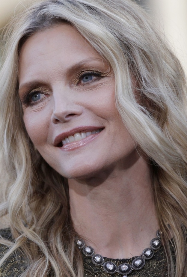 ميشيل فايفر بعد عمليات التجميل