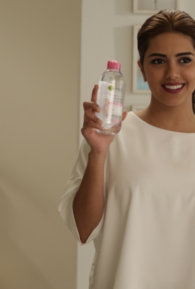 نظفي بشرتك بخطوة واحدة مع Micellar Cleansing Water من Garnier 