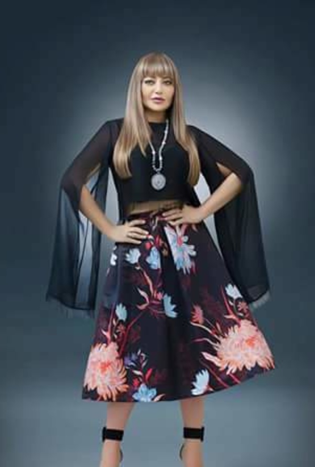 ليلى علوي تفاجئ جمهورها باعلان هي ودافنشي