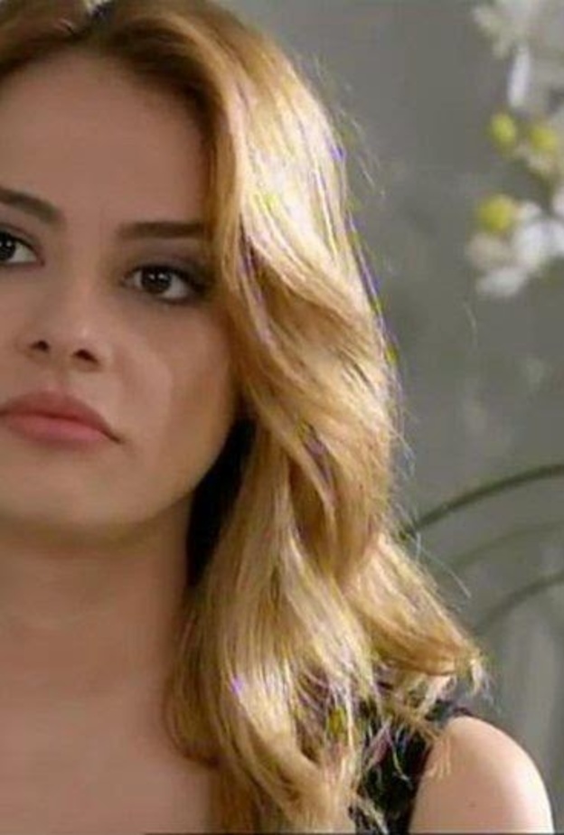 الممثلة التركية سيدا جوفان