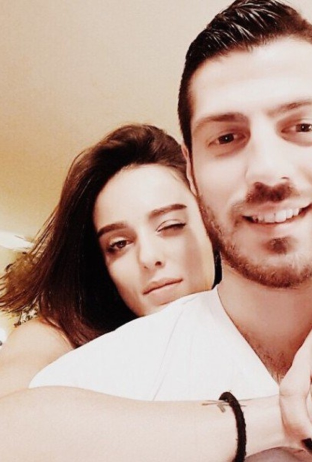  بيستمسو وحبيبها الممثل التركي يغيت