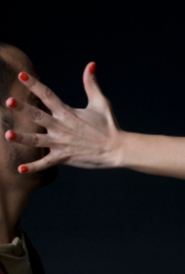 صفع زوجة لزوجها