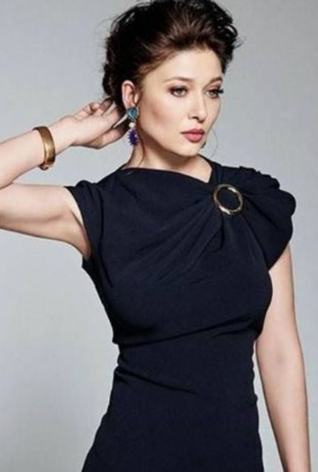 نورغول يشلشاي بطلة مسلسل حطام