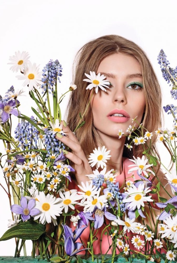 حدائق الربيع مع صيحات ديور الجديدة في عالم المكياج