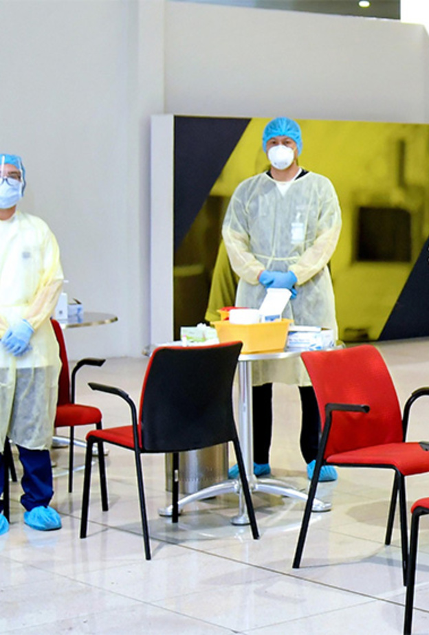 طيران الإمارات أول ناقلة تجري فحوصات فايروس "كوفيد 19"ميدانية لركابها