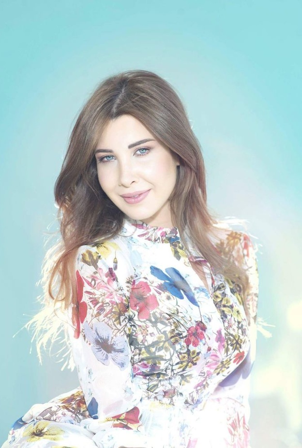 نانسي عجرم تحرص على تبييض بشرة وجهها