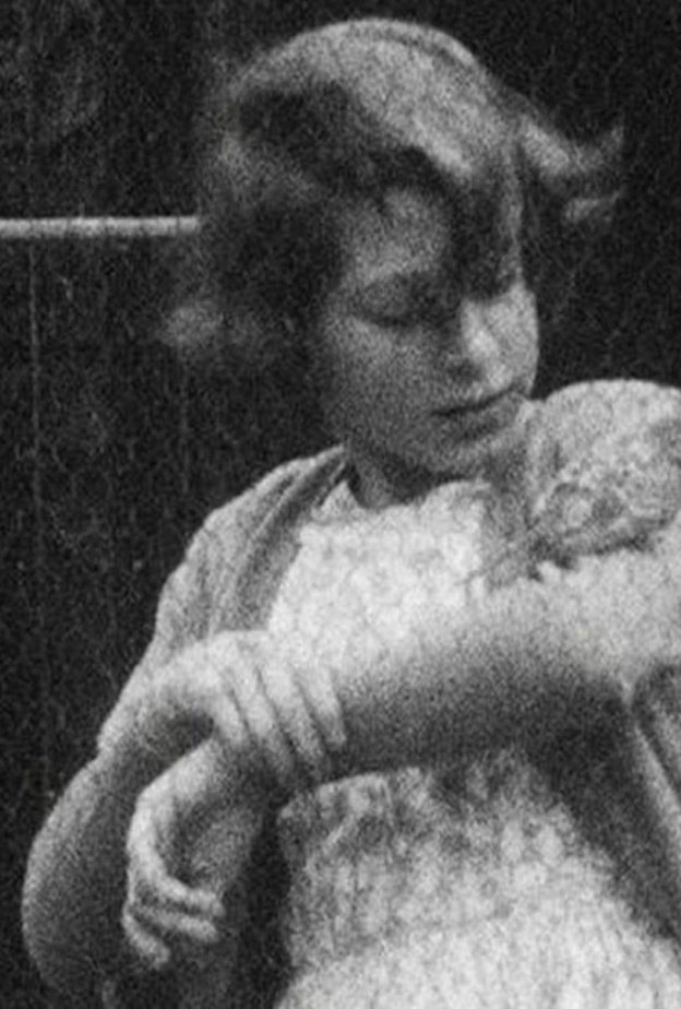 صور نادره للملكه