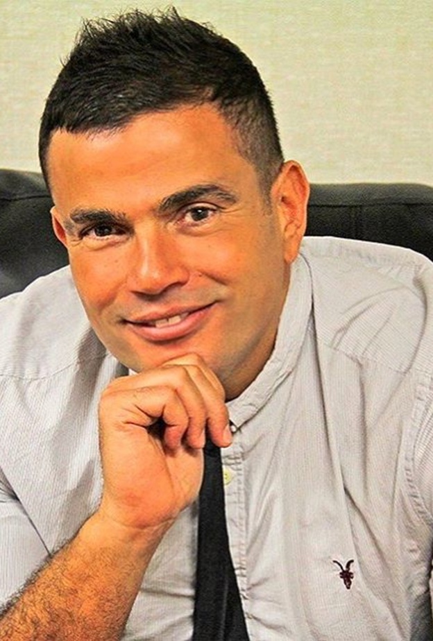 عمرو دياب يقلص لائحة خصومه