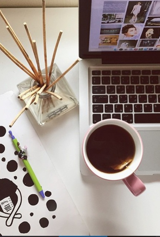 من أعمال الرسامة السعودية ميسون التميمي 