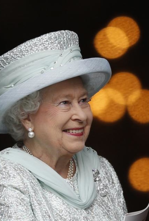ملكة بريطانيا متحمسة لحفل ميلادها القادم.. والسبب؟