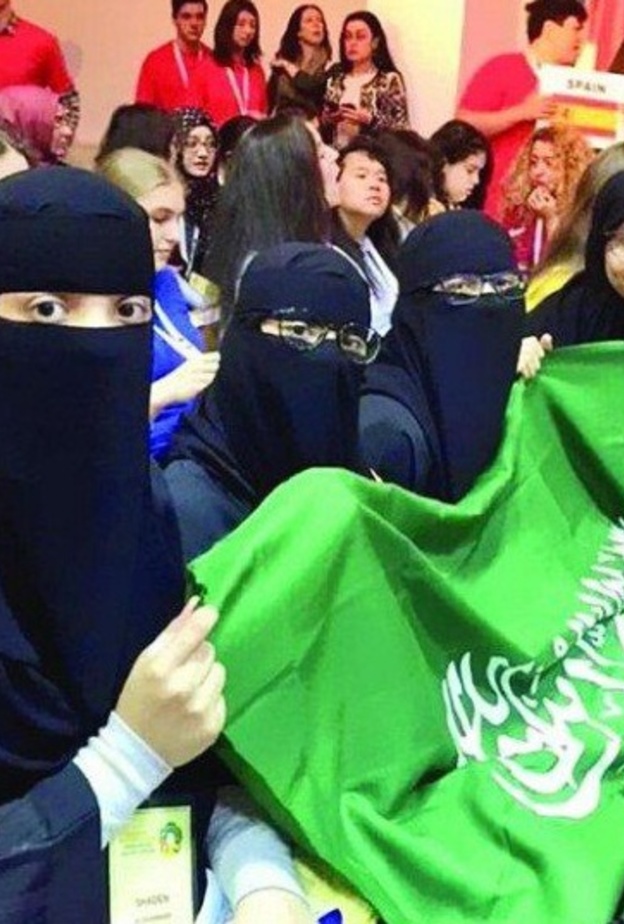 الطالبات المشاركات