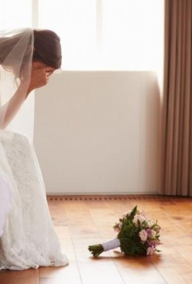 طلاق عروس بسبب الجوال