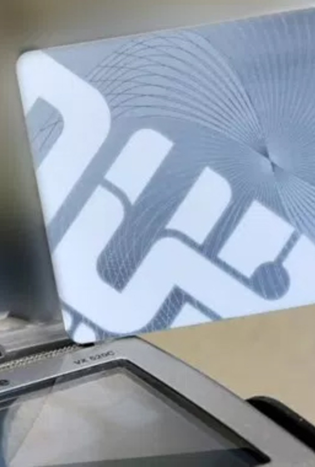  تسديد المشتريات عبر "بطاقة نول" في 1000 محل تجزئة في دبي