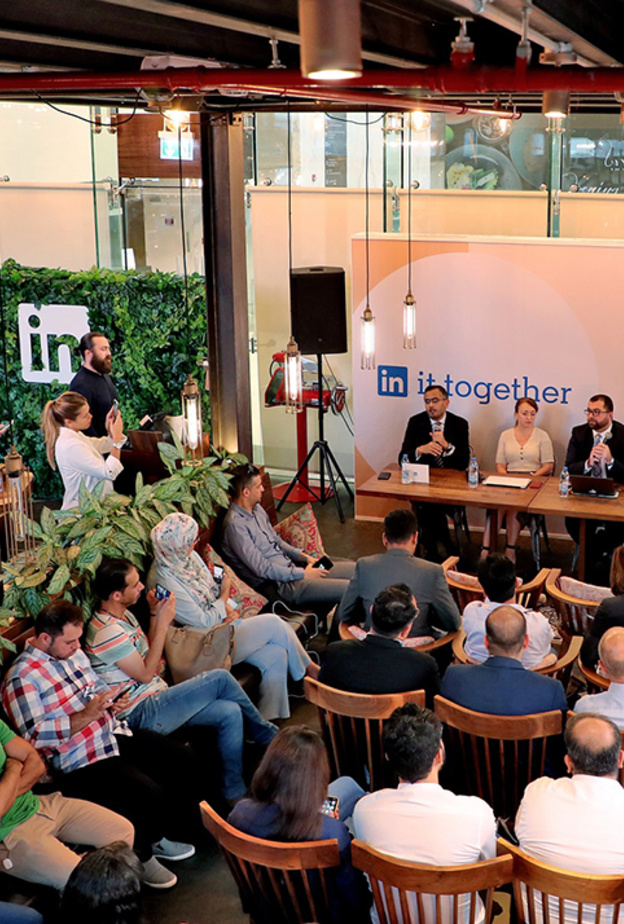 قهوة مع لينكدإن تقدم نصائح مهنية في دورتها الأولى بالشرق الأوسط