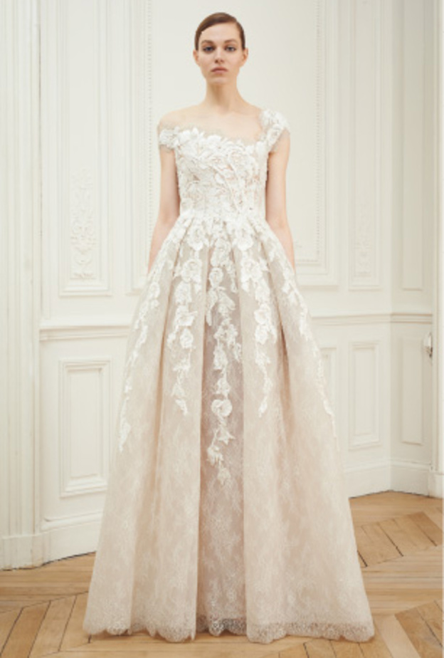 فساتين زفاف بلمسات ملكية من "رامي العلي"