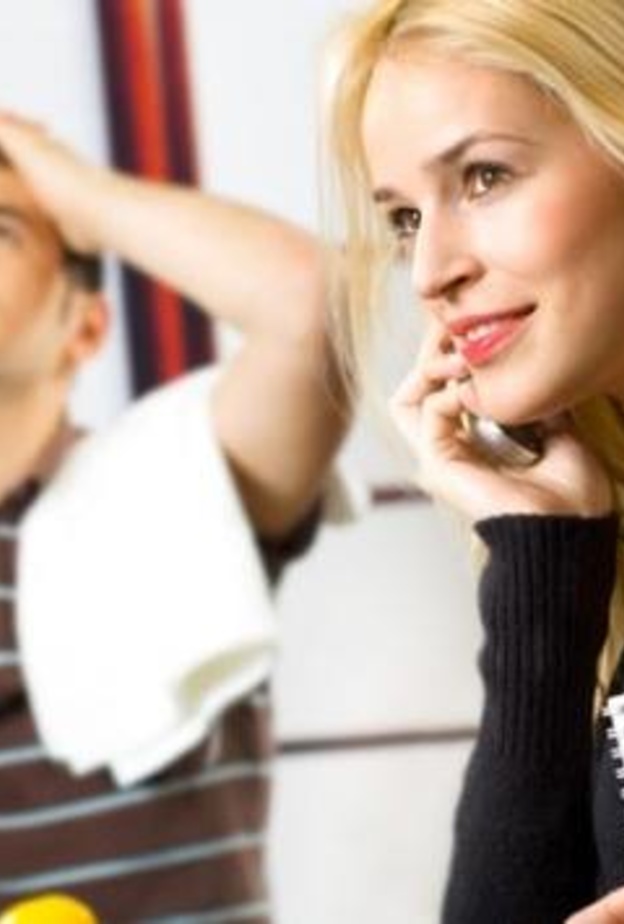 لهذه الأسباب تتحدث المرأة أكثر من الرجل 