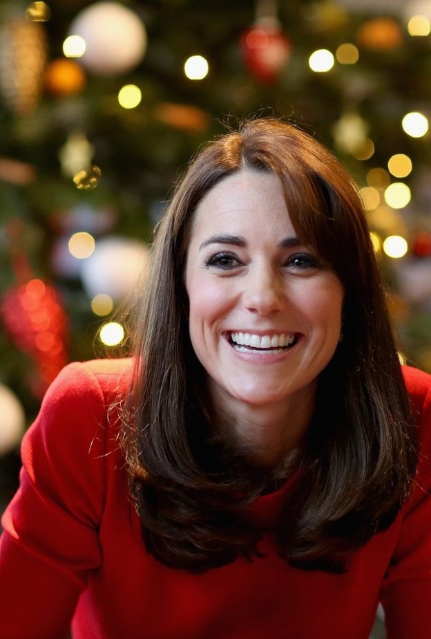 كيت بعد الخضوع لتعليمات الملكة