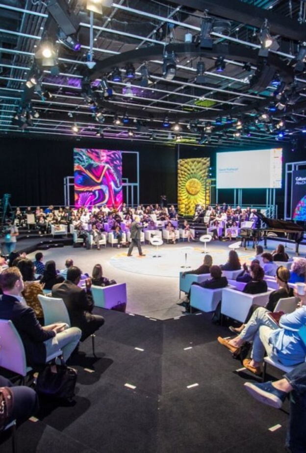 نخبة من الخبراء العالميين في القمة الثقافية أبوظبي 2020