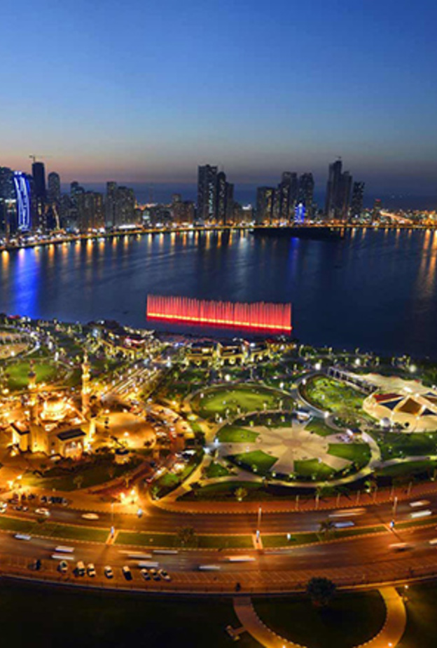 المهرجان الصيني في واجهة المجاز المائية في الشارقة