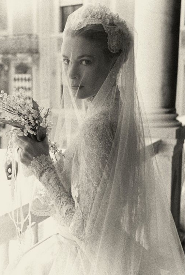 فستان الزفاف الحلم  لغريس كيلي