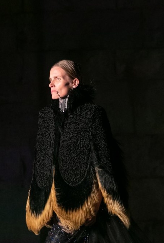 صور جديد ونبذة عن قصة مجموعات النجوم Constellations من GUCCI