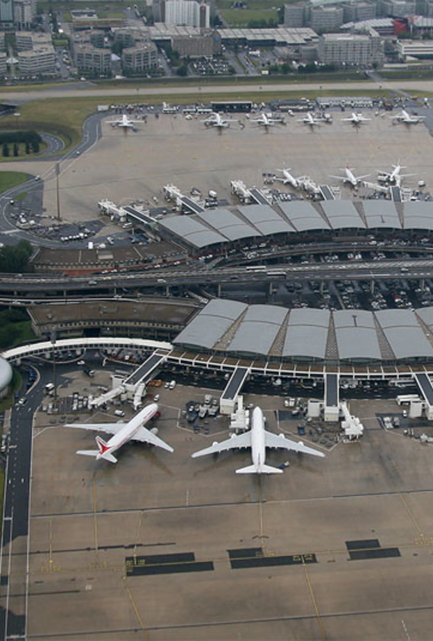 Play Your Airport .. مبادرة مبتكرة في مطارات باريس