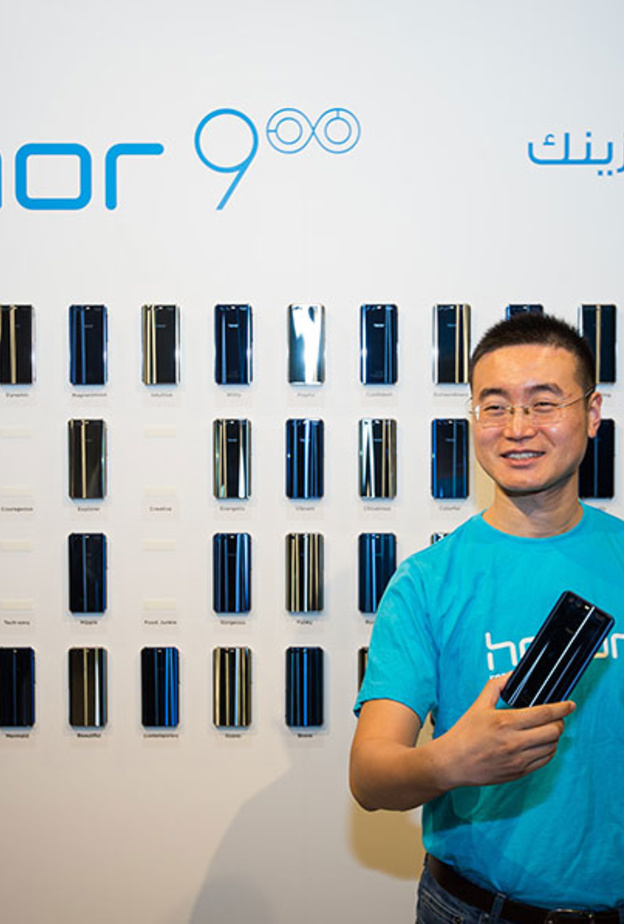 الهاتف الذكي ” هونر  honor 9 “ الآن متوفر في الإمارات 