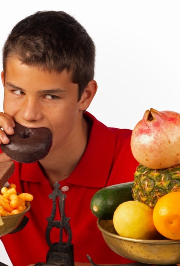 استبدل الحلويات بالطعام الصحي للمحافظة عي حياتك