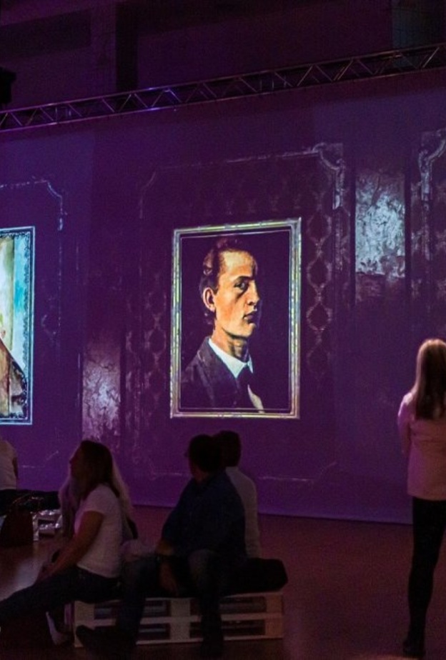 مسرح الفنون الرقمية الجديد في سوق مدينة جميرا