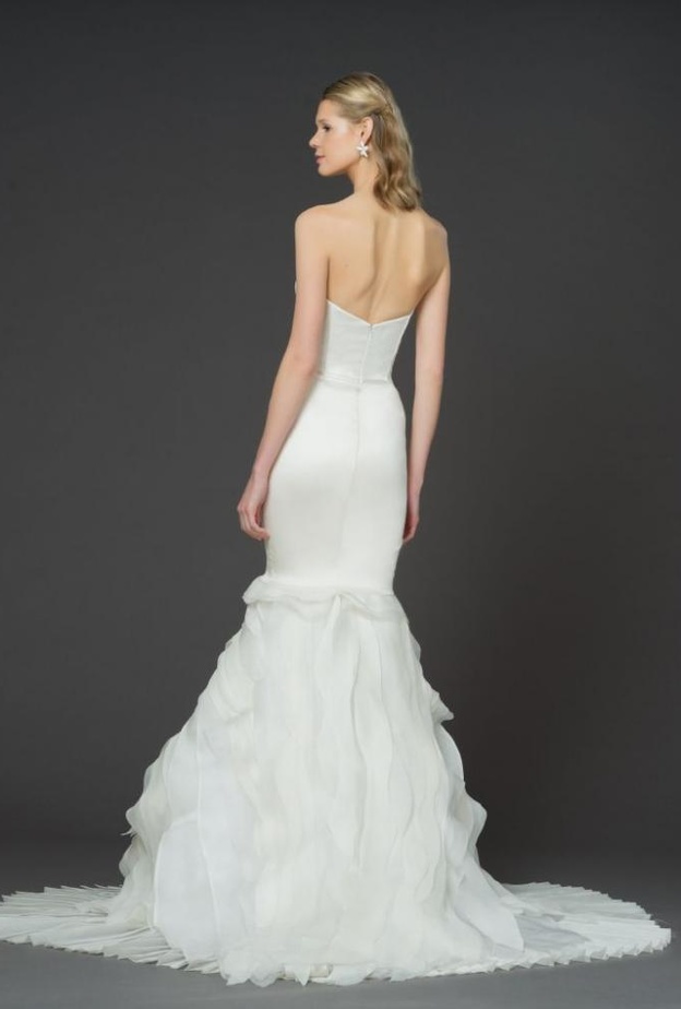 فساتين زفاف كارولينا هيريرا... انوثة رومانسية