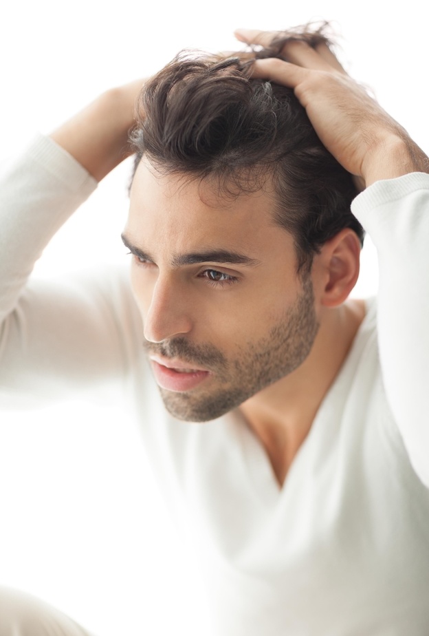 الشيب المبكر للرجل يمكن تاخيره