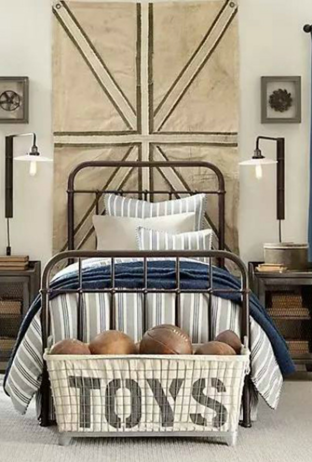 غرفة انيقة بالوان محايدة للصبي المولع بالرياضة