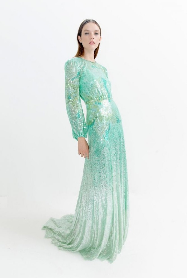 اجمل فساتين الخطوبة للمحجبات موضة 2020 من دار Jenny Packham