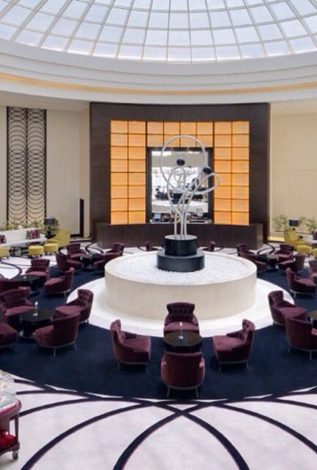 لوبي فندق موفنبيك 