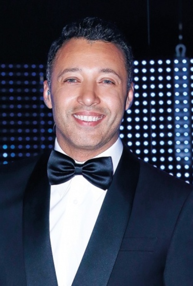 احمد فهمي بالزي الرسمي