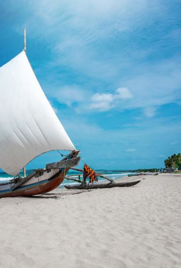 من شواطئ سريلانك