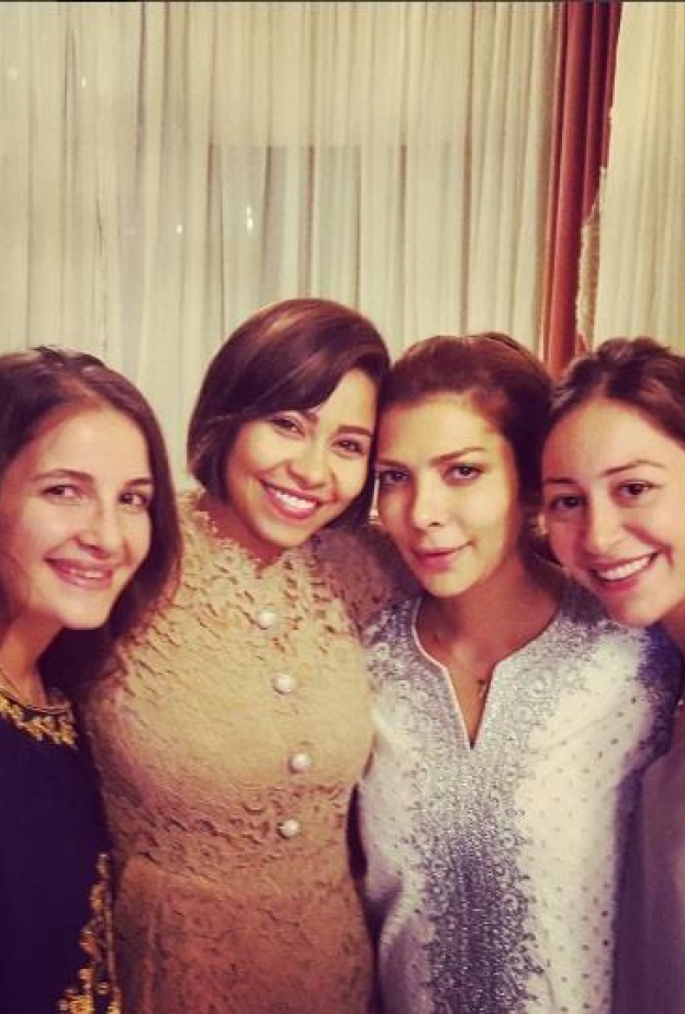 اصالة وابنتها شام تستضيفان شيرين عبد الوهاب ومنة شلبي على مائدة الافطار