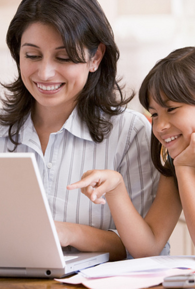 نصائح لإبقاء الأطفال آمنين على الإنترنت أثناء تصفح مواقع التسوق الإلكترونية