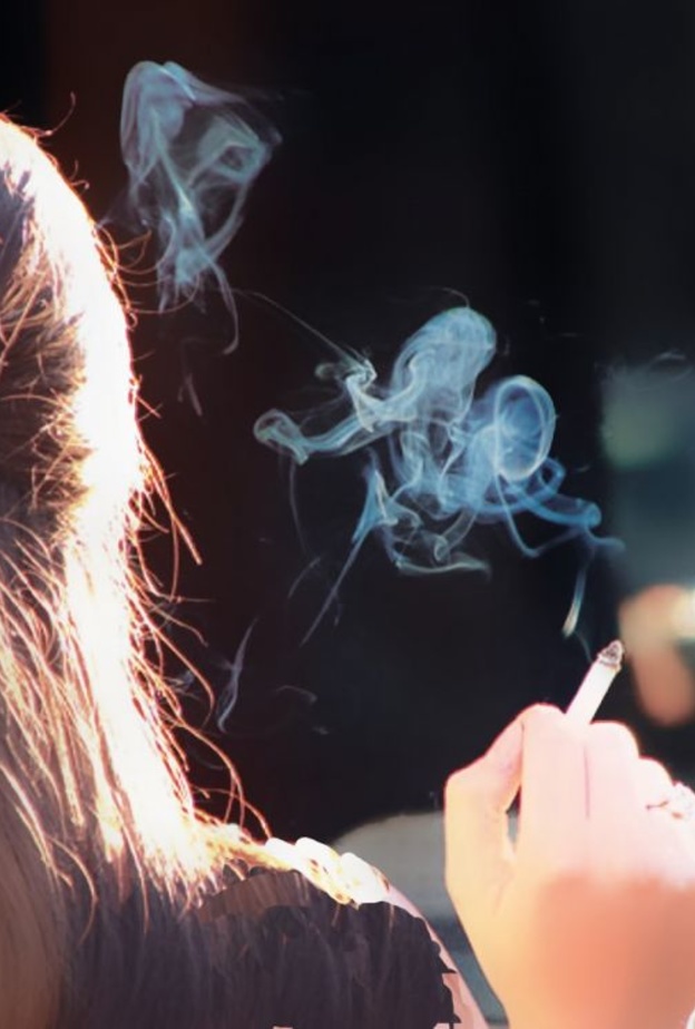 تدخين النساء