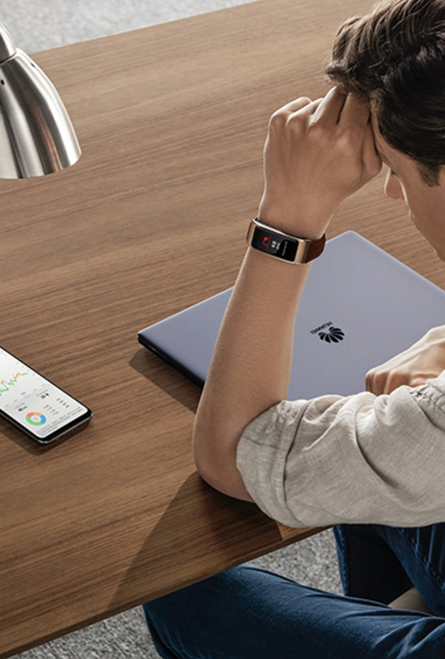 HUAWEI TalkBand B5 ساعة ذكية رائعة تراقب الصحة وتعزز أسلوب الحياة