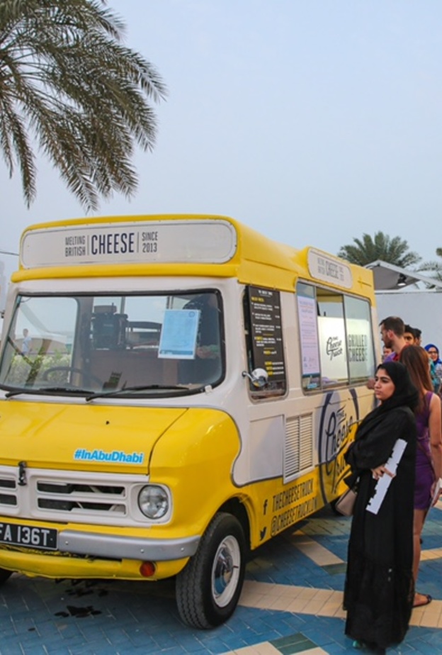 ترقبوا وصول حافلات الطعام البريطانية إلى دبي