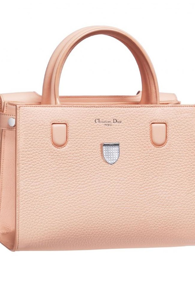 حقيبة ديوريفر باللون الزهري