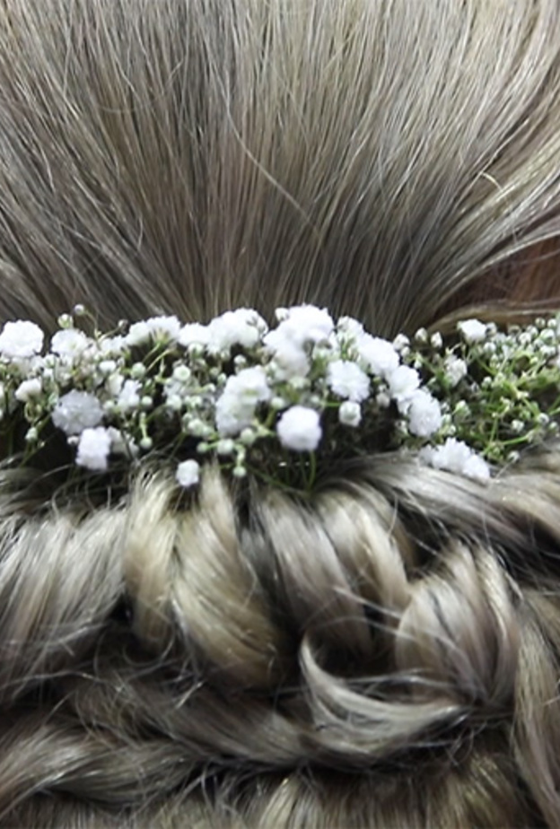 خطوة خطوة لتسريحة جذابة للعروس