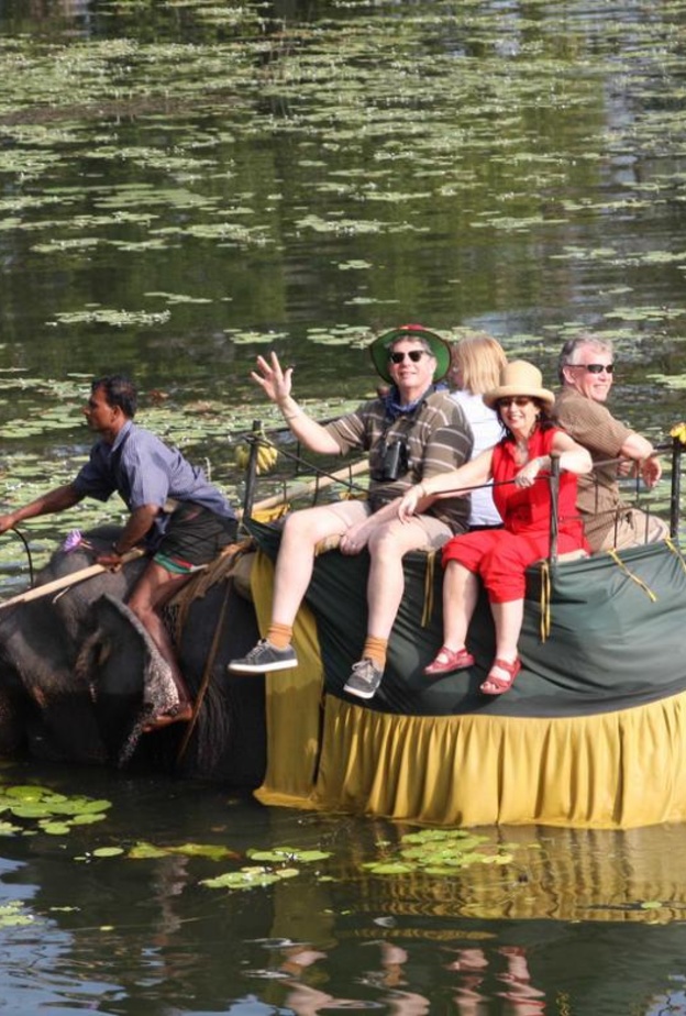 رحلات السفاري التي يتم تنظيمها في المحميات الطبيعية والمنتزهات الوطنية في سريلانكا