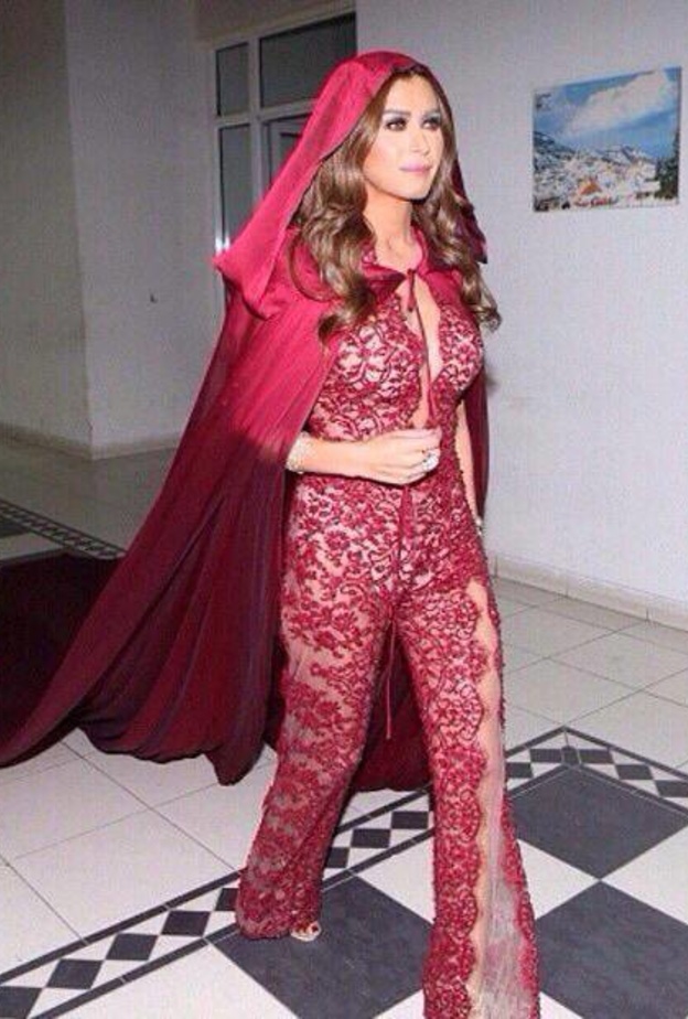 ما رأيكِ بهذه الإطلالة؟