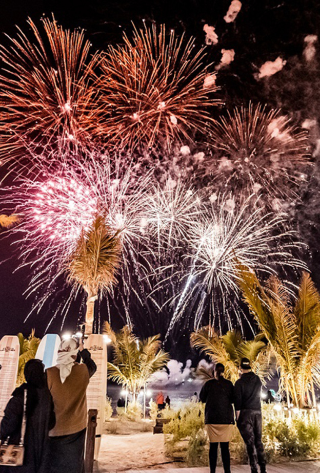 ألعاب نارية وحفلات موسيقية في احتفالات "لامير" باليوم الوطني الـ47