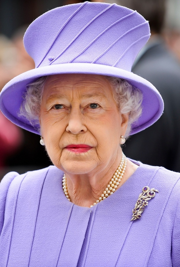 الملكة اليزابيث