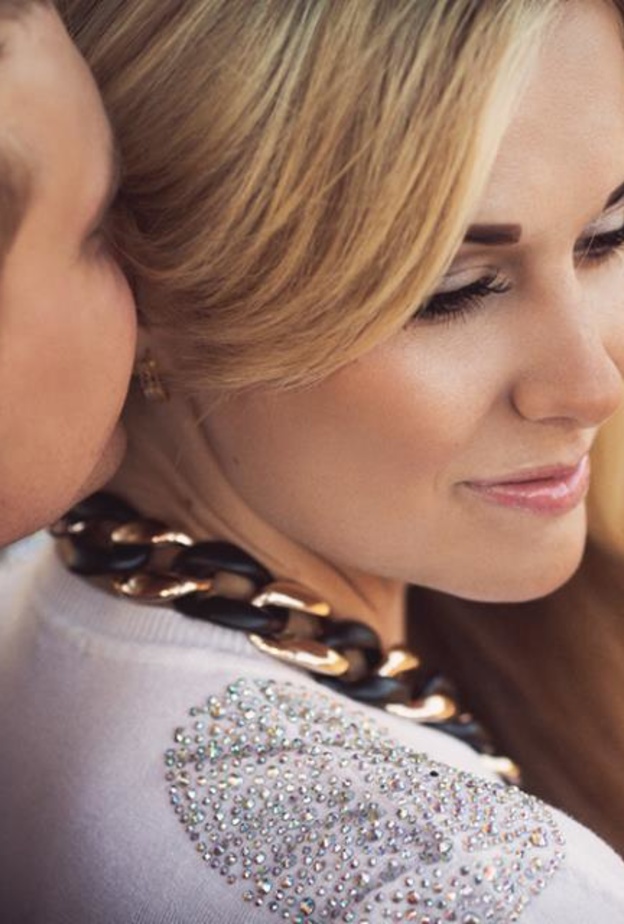 زوجي لا يسمعني كلاما معسولا .. دلع أم إحتياج أنثى؟